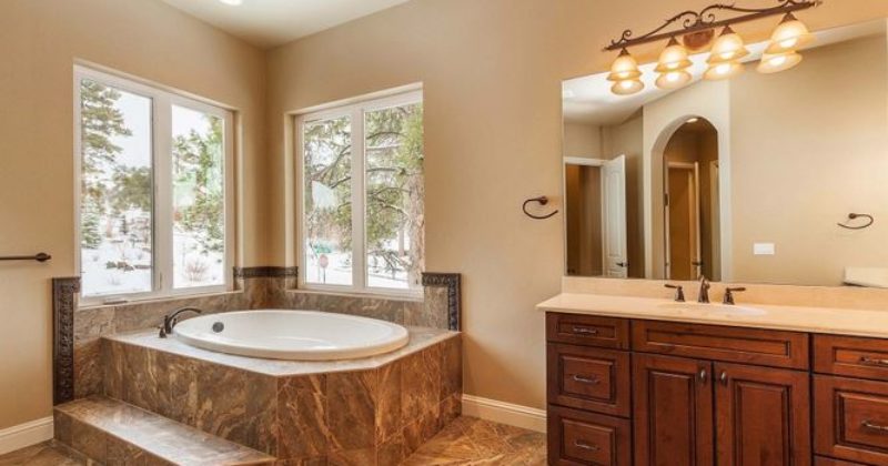 thompson-custom-builder-llc-timber-canyon-master-bath