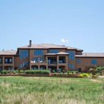 thompson-custom-builders-colorado-home-exterior-backyard